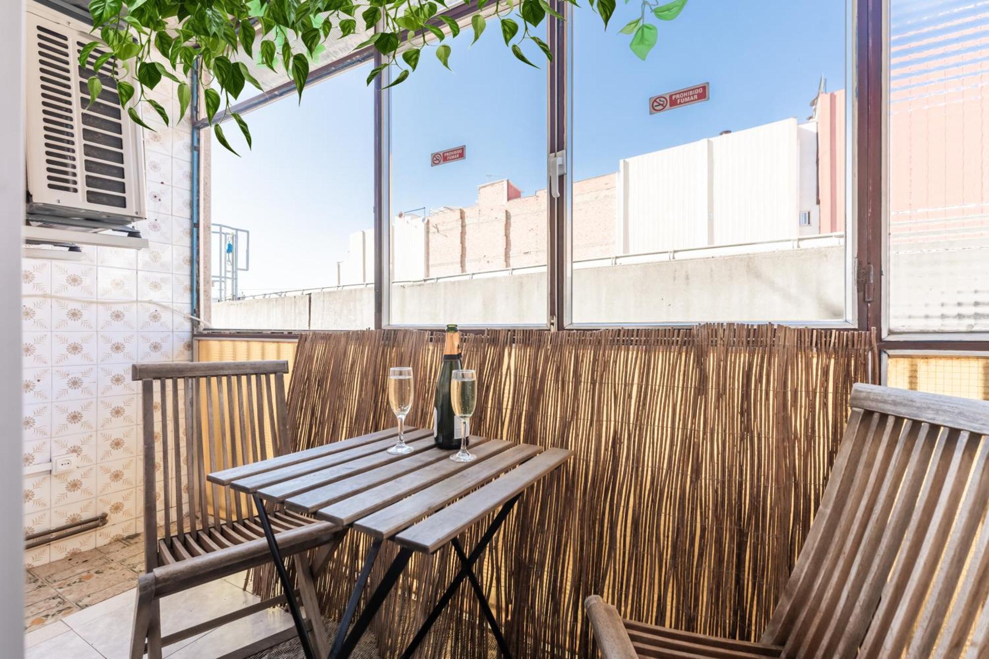 Feel Welcome Barcelona 10 Cornellà de Llobregat Exterior foto